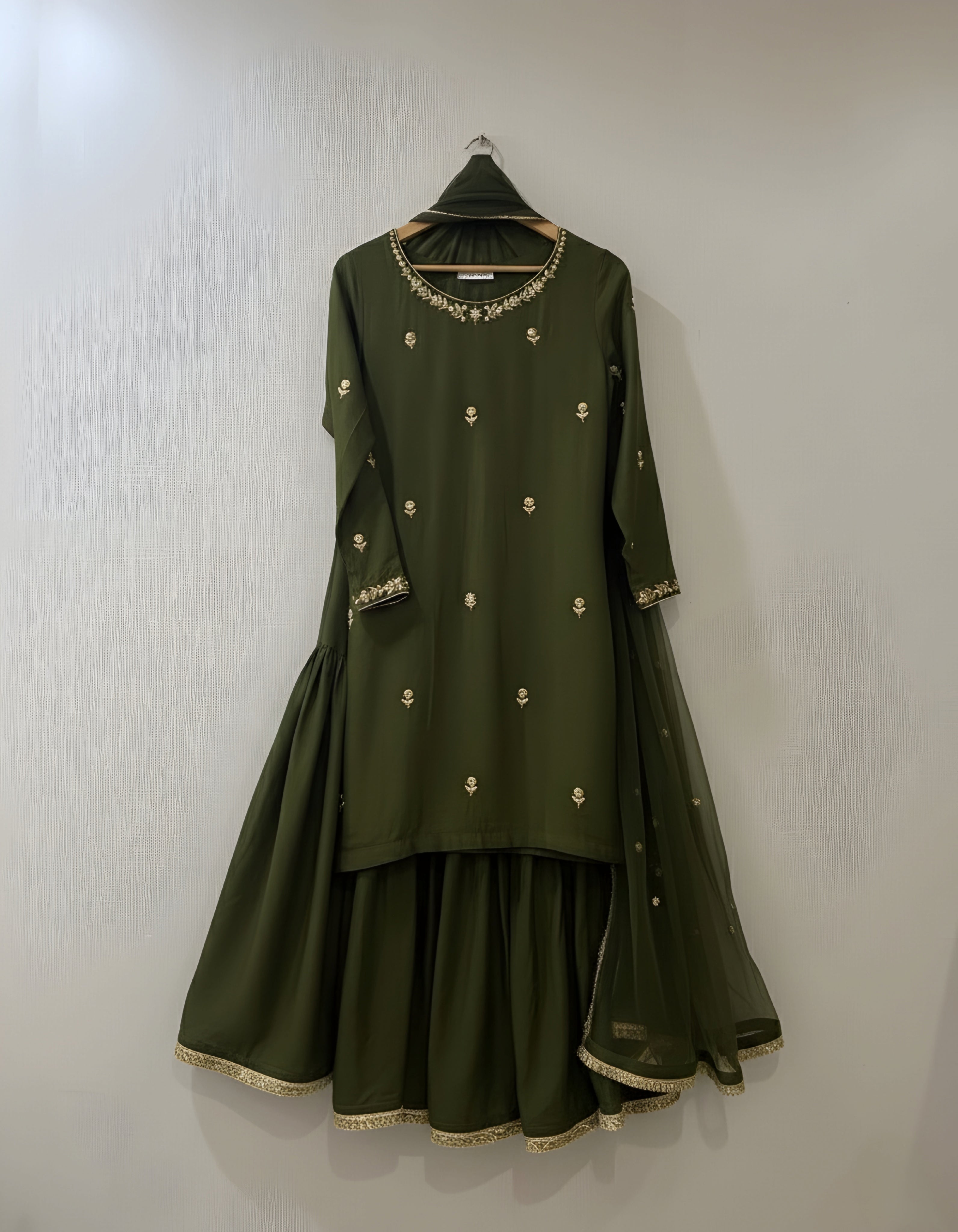 Emerald olive