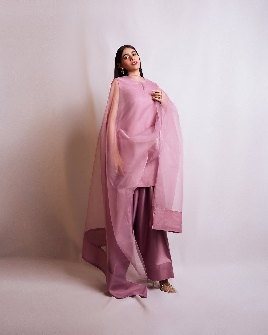 Lilac Farshi